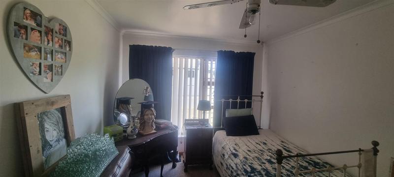 4 Bedroom Property for Sale in Fraaiuitsig Western Cape